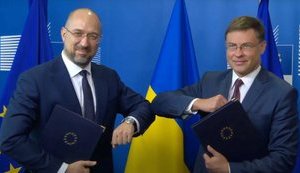Шмыгаль пообещал Еврокомиссии изменить законопроект о локализации при госзакупках