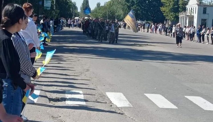 "Заїхав попрощатися …". Чи отримає допомогу родина воїна Валентина Чепурного, який загинув наступного дня після закінчення контракту