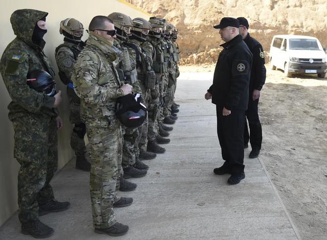Відкрито шут-хаус для відпрацювання спецпризначенцями прийомів зі звільнення приміщень від озброєних злочинців 01