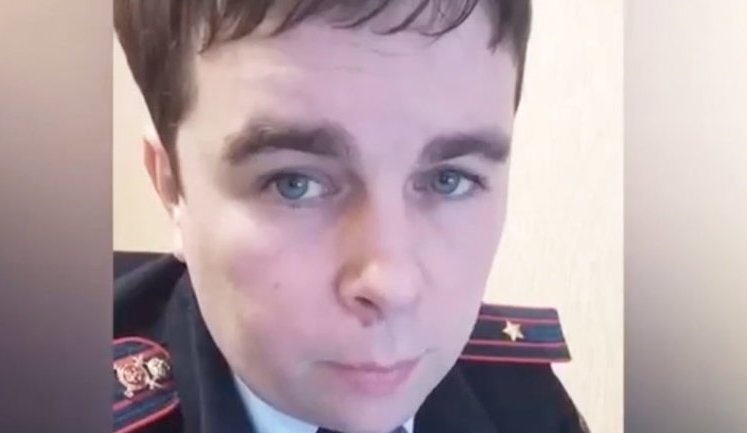 Майор полиции РФ записал обращение в поддержку Навального - его уволили "за поступок, порочащий сотрудника органов внутренних дел". ВИДЕО