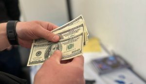 На Рівненщині судитимуть лікаря, який за хабарі допомагав оформляти відстрочку від мобілізації, - поліція. ФОТО