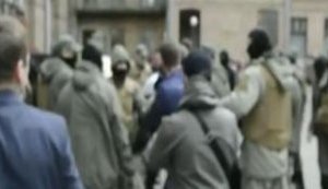 "Зелені чоловічки "захопили перший поверх Київради та побили депутатів від "Свободи", - прес-служба партії. ВІДЕО+ФОТОрепортаж (Оновлено)