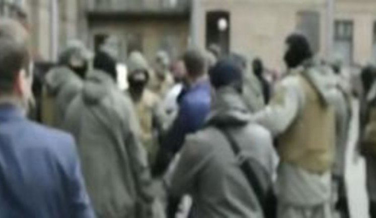 "Зелені чоловічки "захопили перший поверх Київради та побили депутатів від "Свободи", - прес-служба партії. ВІДЕО+ФОТОрепортаж (Оновлено)