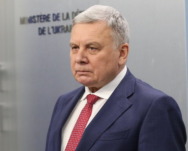Почему Зеленский убрал трех замминистра обороны за один день 01