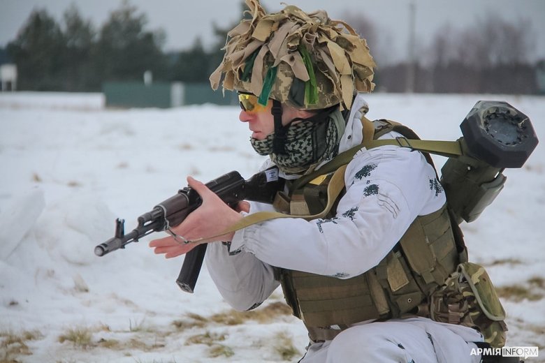 Українські військовослужбовці тренувалися використовувати американські гранатомети М141 03