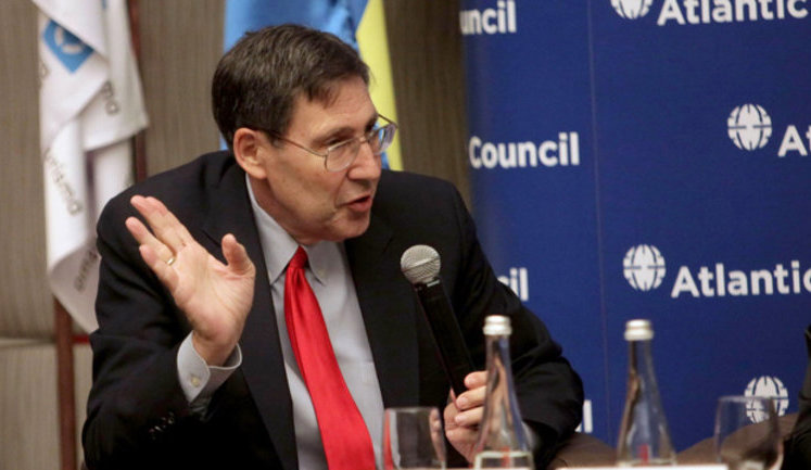 U.S. may allow transfer of MIG aircraft to Ukraine, - ex-Ambassador Herbst