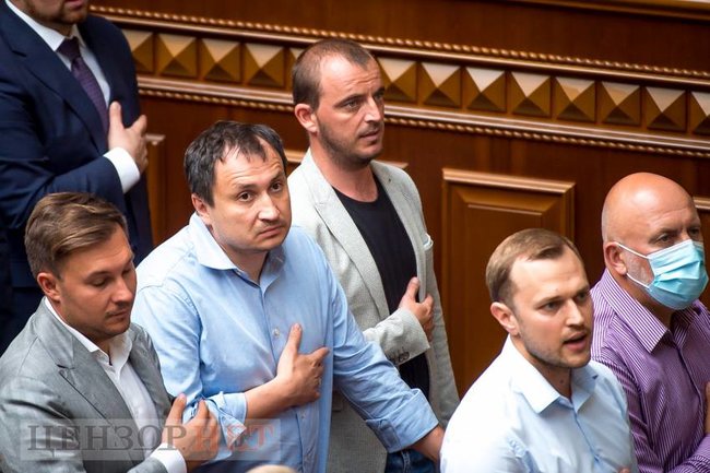Разумков закрив пяту сесію Верховної Ради поточного скликання 03