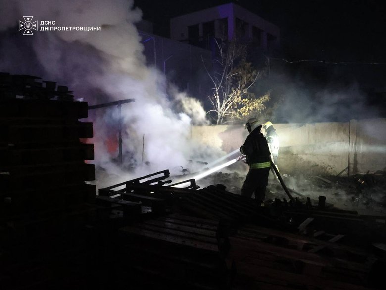 Обстріл ТЦ на Дніпропетровщині