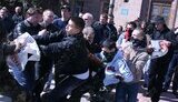 Коммунисты и казаки vs националисты. В Николаеве подрались из-за Табачника. ФОТОрепортаж.