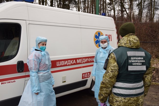 Всем, кто прибывает в Украину, измеряют температуру, - Госпогранслужба 08