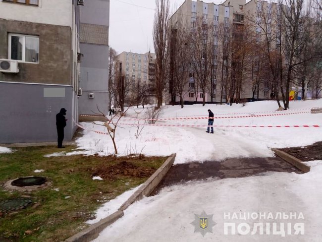 Неизвестные стреляли в полицейского в Харькове, он тяжело ранен 02