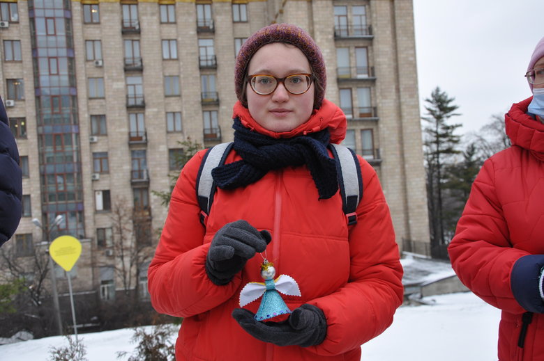 Ялинка для Героїв: у Києві вшанували память загиблих воїнів та Героїв Небесної Сотні 17