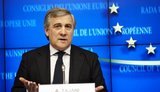 Прошу Россию и Украину сотрудничать для положительного решения конфликта в Керченском проливе, - глава Европарламента Таяни