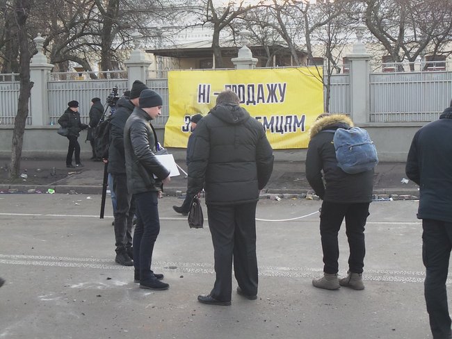Поліція: Затримано найактивніших учасників акції під Радою, намети демонтовано 31