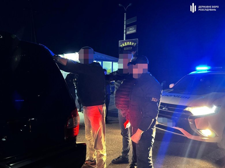 Вивезення військових із навчального центру