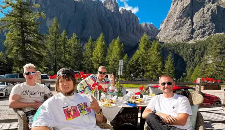 Company of "unfit for military service" young men from Ukraine leads luxurious life abroad - media. VIDEO