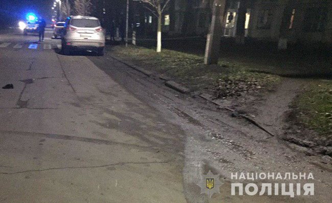 Пенсионер погиб из-за наезда двух автомобилей на Донетчине, - Нацполиция 01