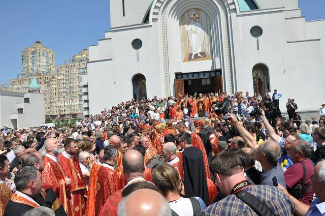 У Києві поховали кардинала УГКЦ Любомира Гузара (оновлено) 13 У Києві поховали кардинала УГКЦ Любомира Гузара (оновлено) 13