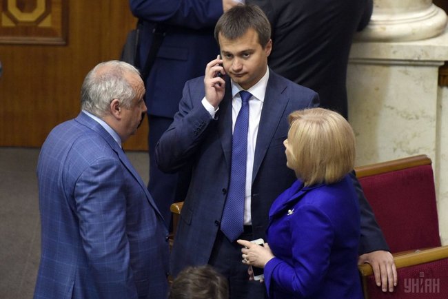 Головний технолог БПП Сергій Березенко: Я читаю Фейсбук і сам вже не можу зрозуміти - це я читаю тільки тих, хто підтримує Порошенка? Якщо все так добре, чому в нас не 80% підтримки? 03
