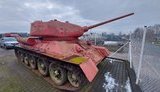 Мужчина в Чехии сдал в полицию танк и самоходную установку. ФОТО