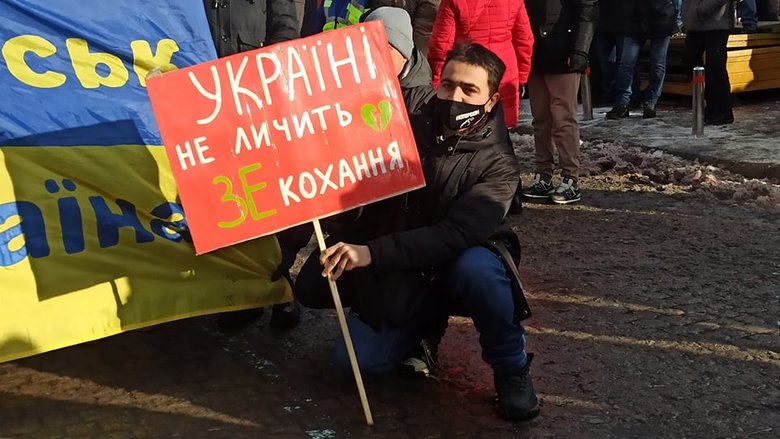 Печерський суд обирає запобіжний захід Порошенку 03