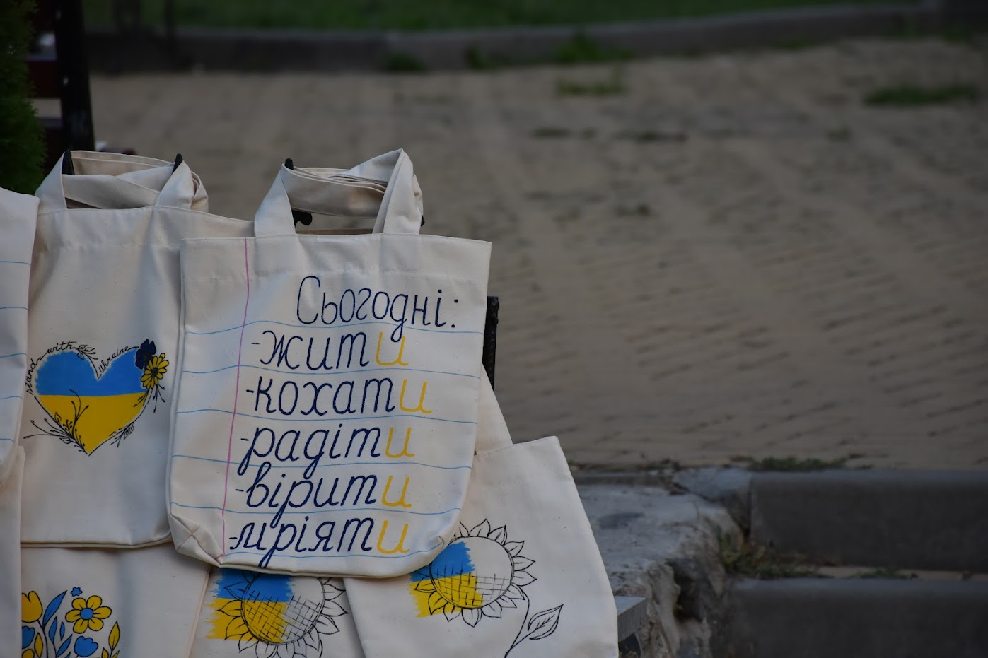 За ухилення від призову на військову службу під час мобілізації, на ...