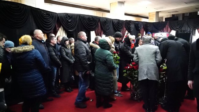 С погибшим в перестрелке полицейским Сергеем Пригариным простились в Одессе 15