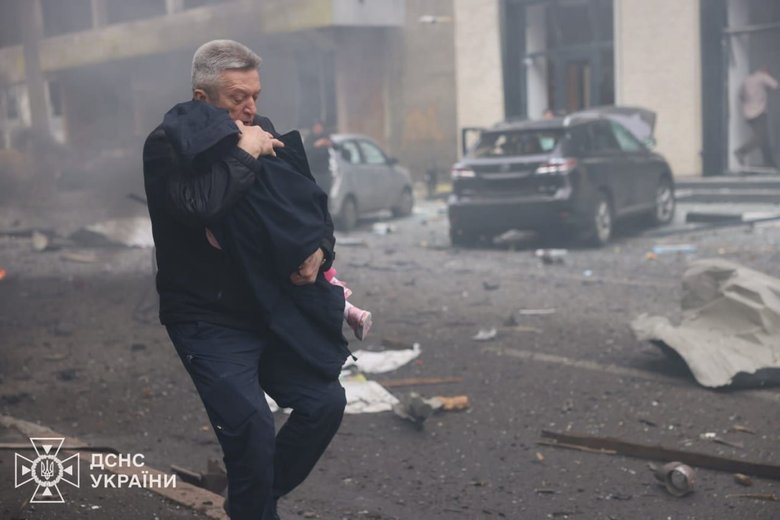 Сад в Харькове после удара шахида