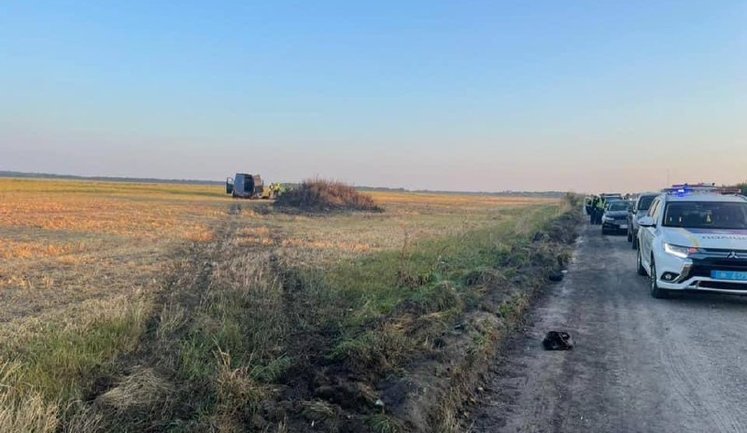 Ослепило светом фар: на трассе Киев-Одесса микроавтобус с паломниками-хасидами столкнулся со встречным автобусом, есть погибший. ФОТО