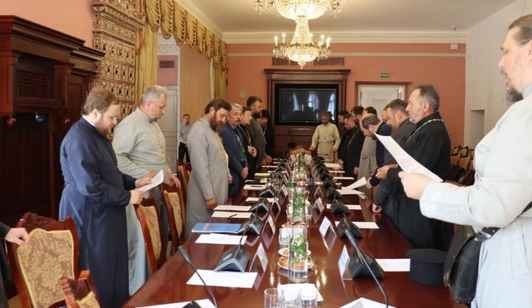 Representatives of clergy of OCU and UOC met to overcome division