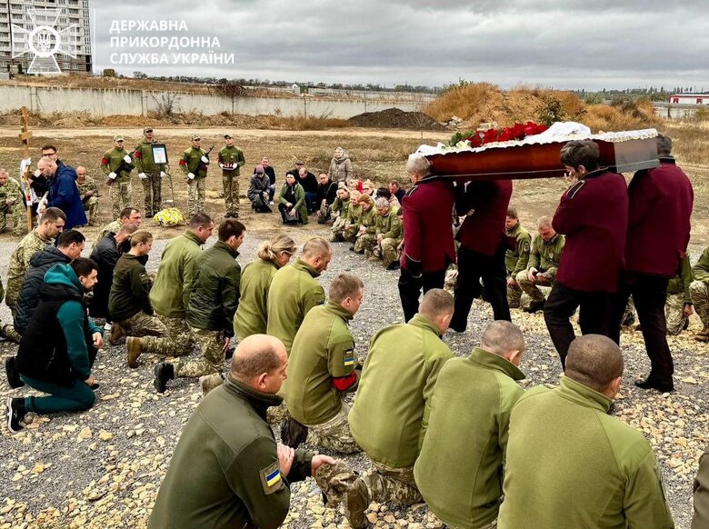 Пограничник Виталий Переберин погиб в бою с врагом, защищая Украину 03
