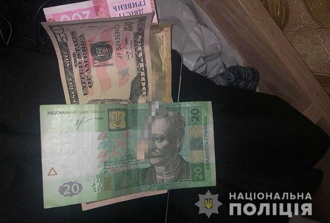 Від 1000 до 2 500 тис. за дівчину: у центрі Києва накрили кілька борделів, замаскованих під масажні салони, - поліція 04