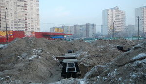 Жители Дарницкого района протестуют против строительства АЗС возле их домов ВИДЕО+ФОТОрепортаж