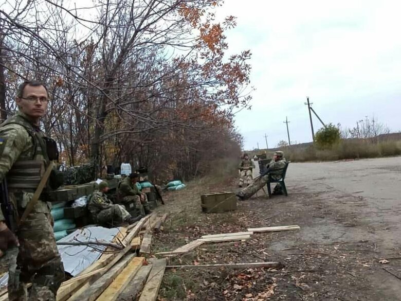 Сергій Огородник: Російські військові заговорювали зуби господарям, замикали їх на кухні для проведення бесіди, а решта в той час нишпорили по будинку й забирали цінні речі 07