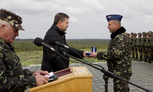 янукович