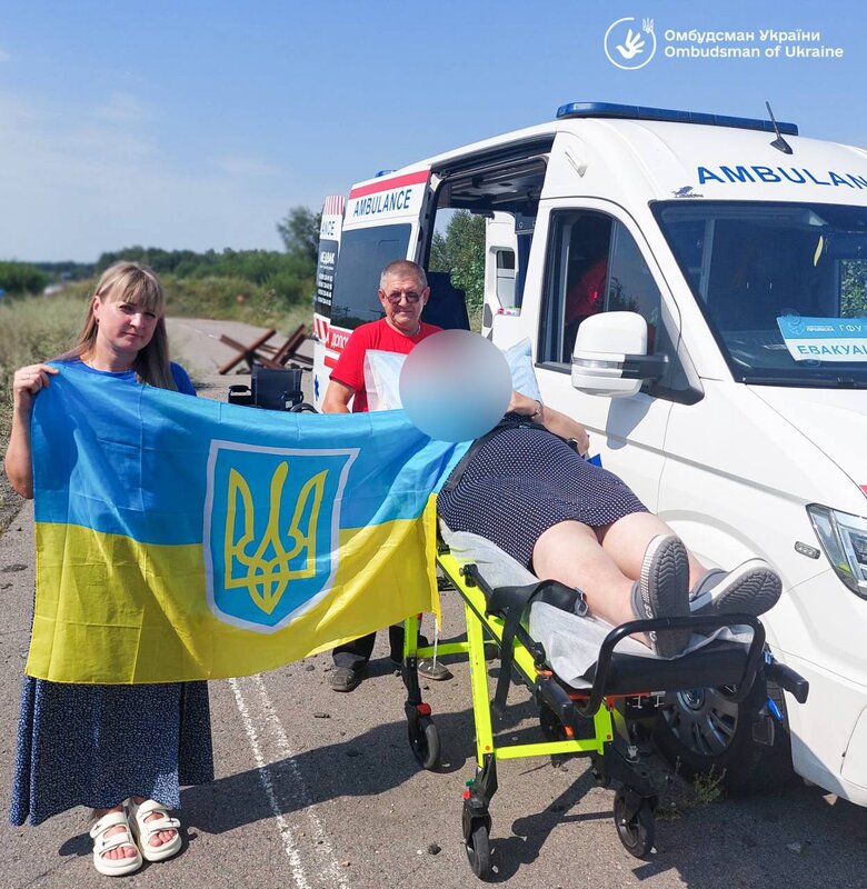 Із окупації повернули маломобільну жінку