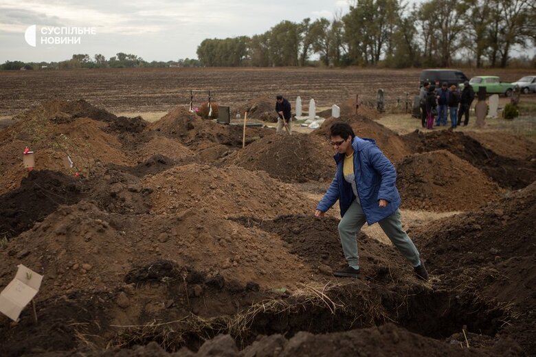 Когда понял, что это батя, просто упал на колени: Рассказы жителей села Гроза в Харьковской области, где рашисты убили более 50 гражданских 09 Когда понял, что это батя, просто упал на колени: Рассказы жителей села Гроза в Харьковской области, где рашисты убили более 50 гражданских 09