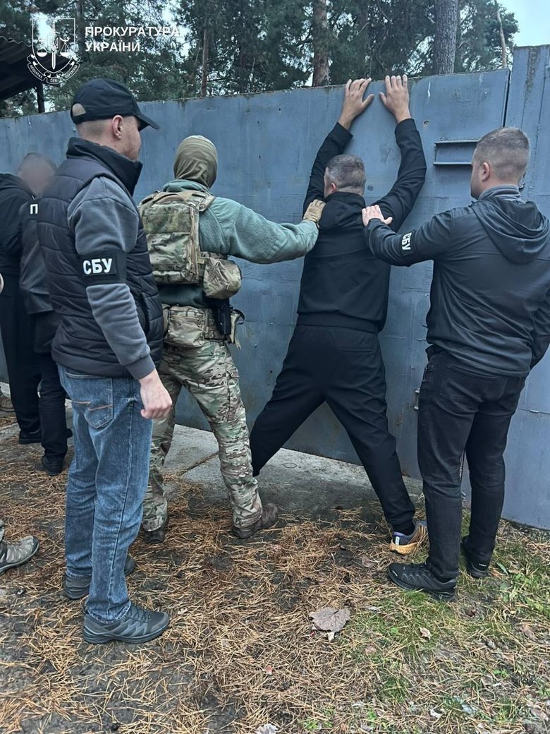 Ввозили без мита як допомогу армії, а продавали за готівк