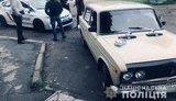 Чоловіка в Чернівцях "викрали" знайомі, тепер їм загрожує 5 років, - поліція. ФОТО