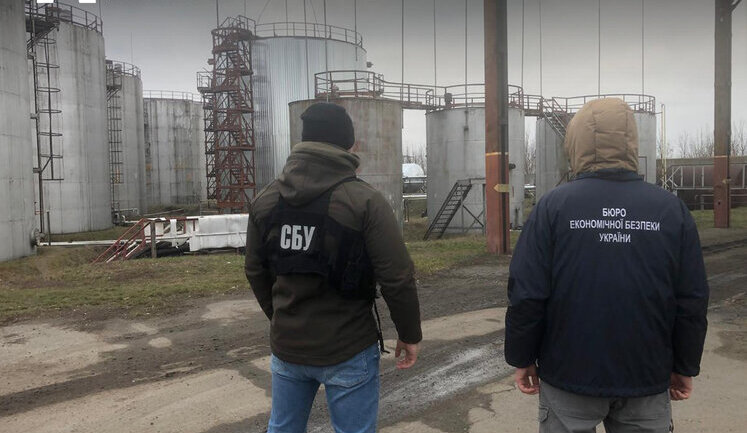 Counterfeit fuel was produced and sold: UAH 13.5 million worth of "goods" seized in Cherkasy region - BES. PHOTOS