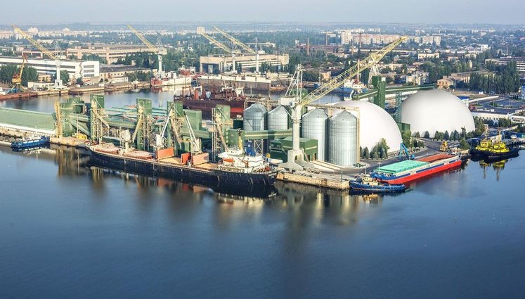 Кому принадлежат крупнейшие речные терминалы