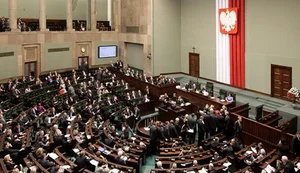 Моравецький ініціює вотум недовіри уряду Туска