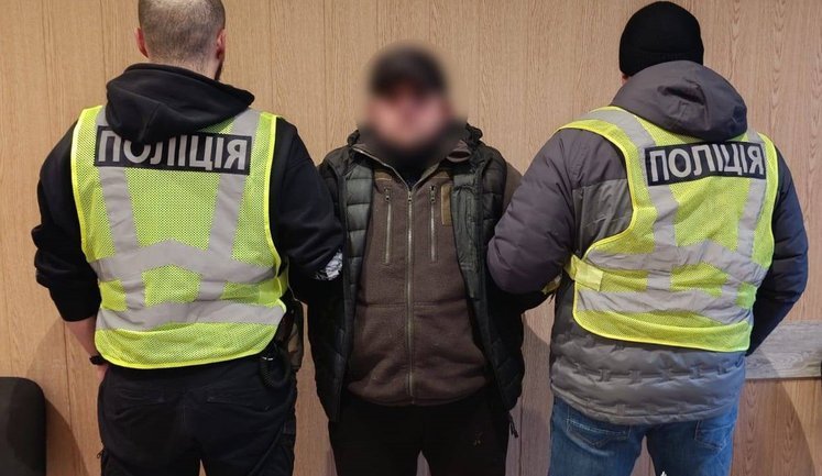 Танці на меморіалі на Майдані: поліція склала протокол на іноземця. ВIДЕО