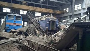 Росія вже знищила 46 пасажирських вагонів "Укрзалізниці"