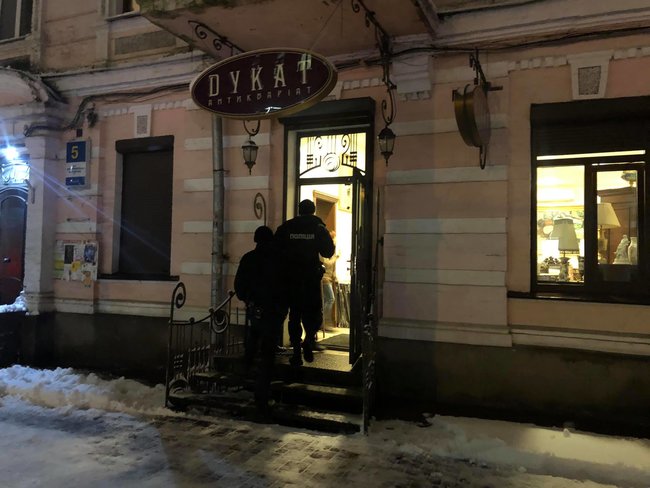 Вимагаємо негайно зупинити терор, - діячі культури закликали владу розслідувати погрози на адресу учасника проекту Речовий доказ Комського 03