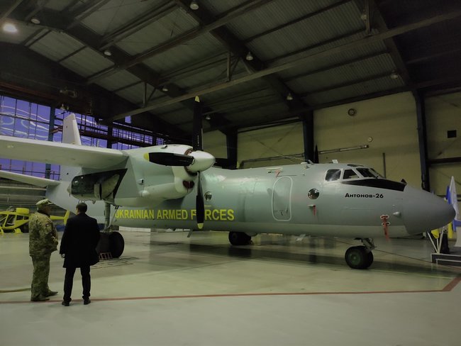 Бригада транспортної авіації ЗСУ отримала модернізований літак Ан-26 01