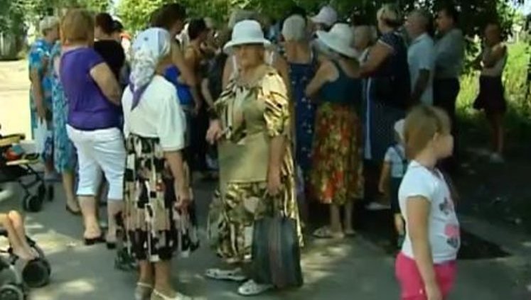 "Покращення" в Макеевке: нет света, общественный транспорт не ездит, на улицах - убийства. ВИДЕО