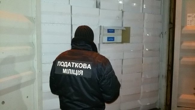 Запобігли спробі незаконного переміщення великої партії цигарок сумнівного походження в Україну, - перший заступник голови ДФС Білан 02