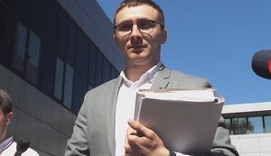 Стерненко утверждает, что ему попытаются на 2 месяца продлить домашний арест