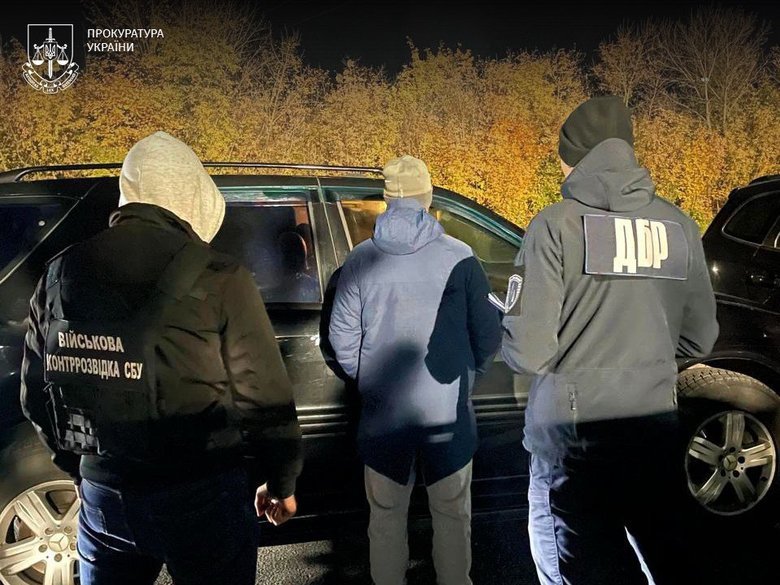 В Ровенской области разоблачен экс-правоохранитель, который организовывал побеги военных из учебного центра